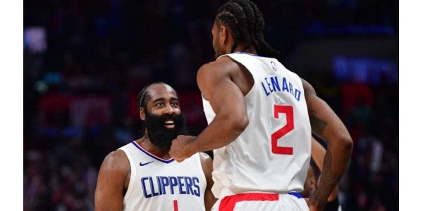 James Harden consigue una extensión de contrato por dos años con Los Angeles Clippers James Harden consigue una extensión de contrato por dos años con Los Angeles Clippers